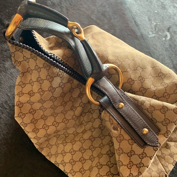 Gucci Handbags - Authentic vintage Gucci Large horsebit hobo